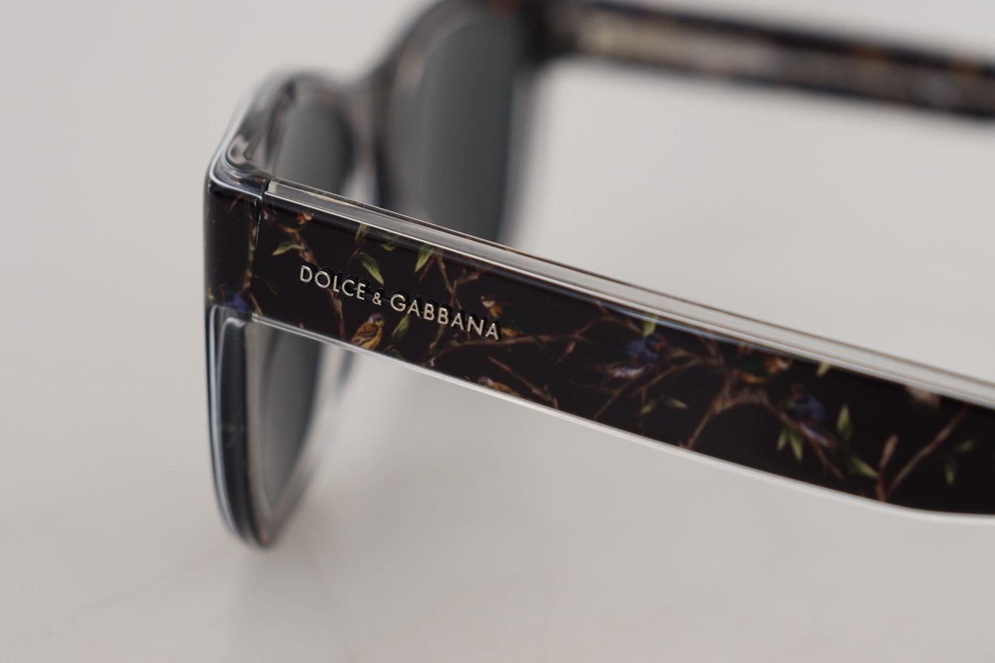 Dolce & Gabbana Elegante Zwarte Acetaat Zonnebril voor Dames