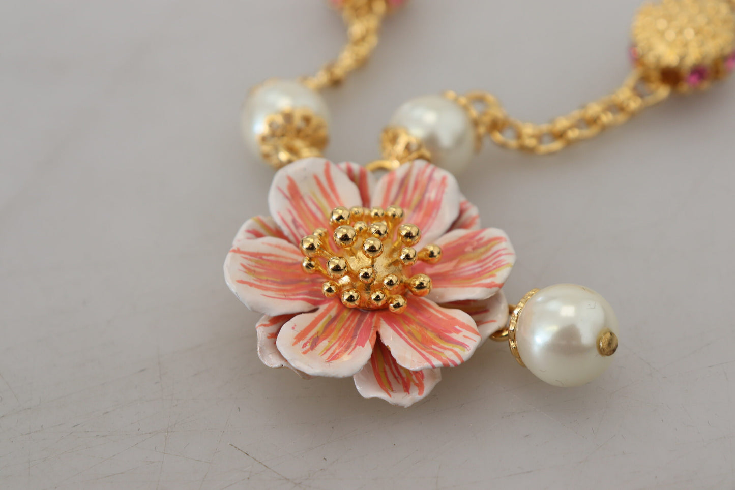 Dolce & Gabbana Elegante Bloemen Statement Charm Ketting