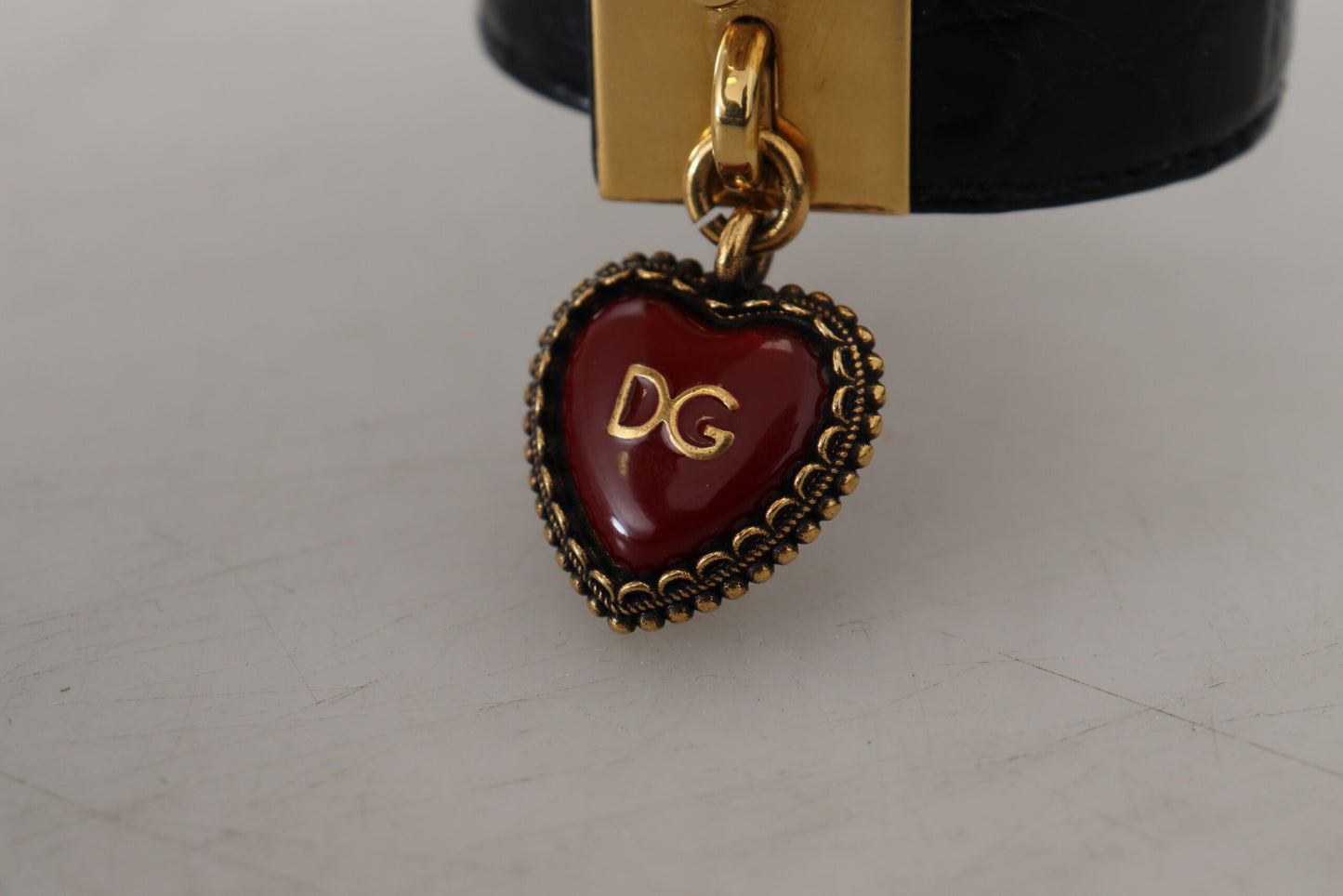 Dolce & Gabbana Elegante Zwarte Leren Armband met Gouden Details