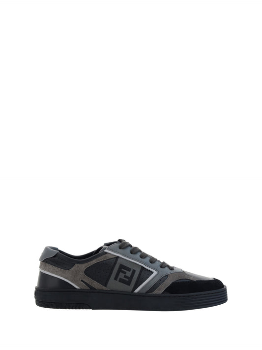 Fendi Til je stappen naar een hoger niveau met strakke monochrome sneakers