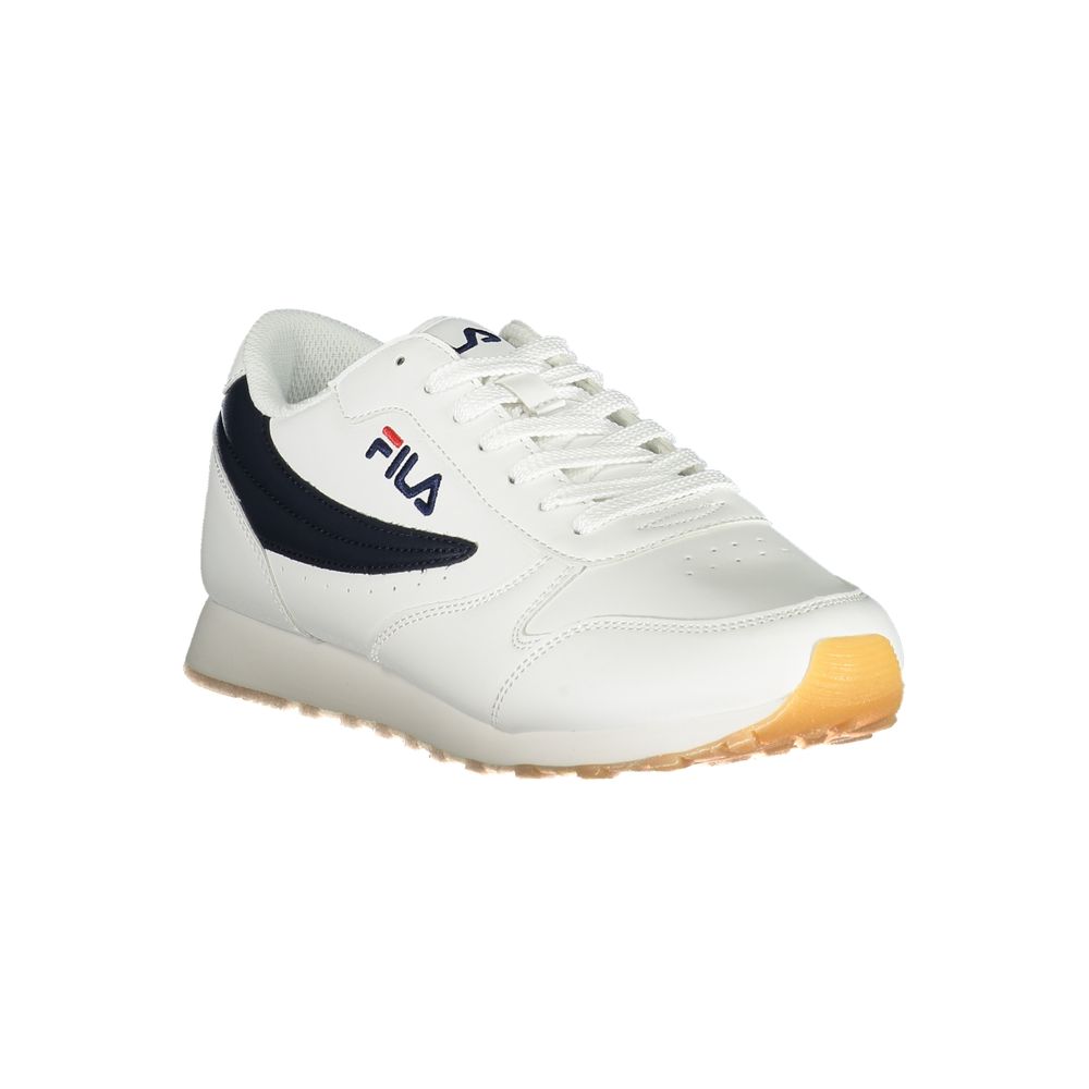 Fila Strakke Witte Sneakers met Contrasterende Accenten